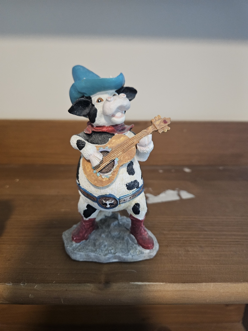 Russ Cow Musician Figurine in Blue Hat and Red Boots